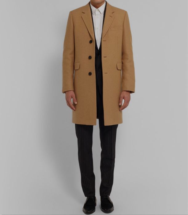 Класическо мъжко палто в цвят камел