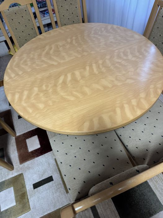 Кухненска маса+6 броя столове