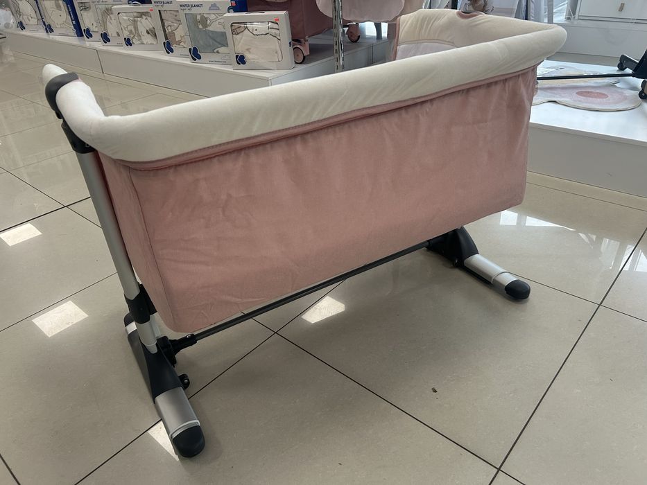 BLACK FRIDAY 25.10-15.11 Детски кошари Next to me с люлеещ механизъм