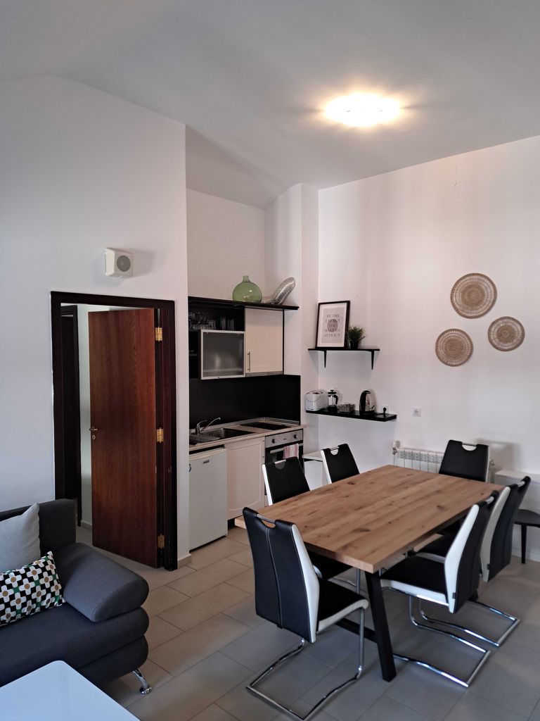 Продава се Четиристаен апартамент в к.к. Боровец - 86 кв.м за 2152 €/кв.м - Снимка #1
