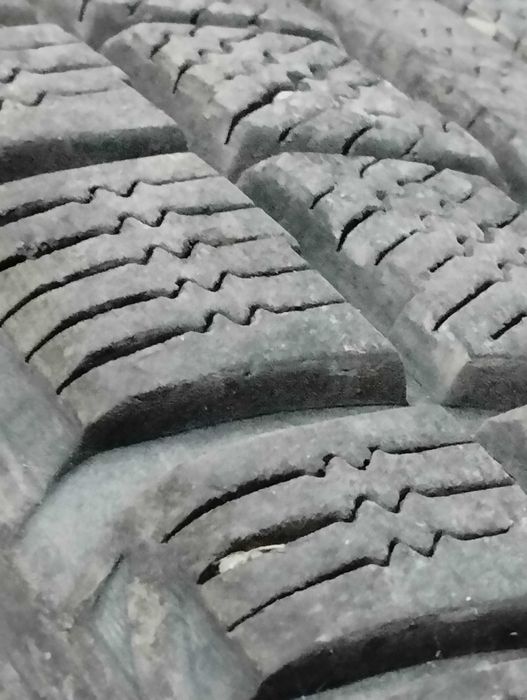 Джипове гуми с джанти за KIA оригинални