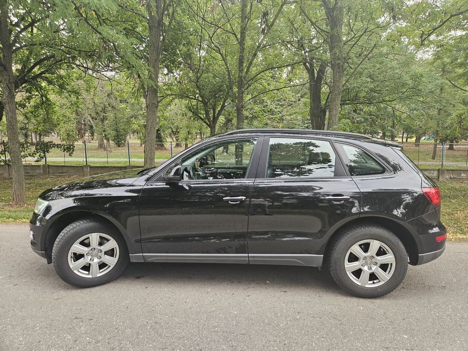 Vând Audi Q5 an 2014
