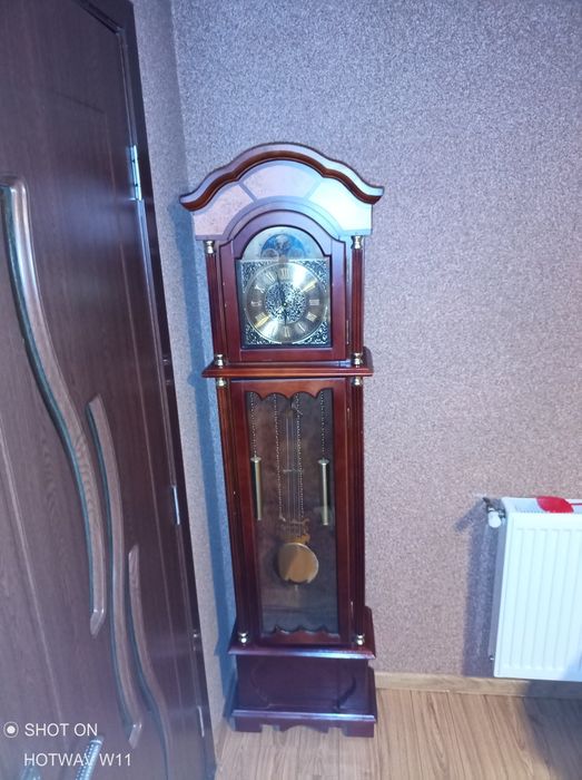 Ceas de podea cu pendula