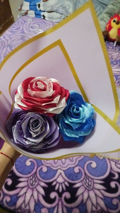 Trandafiri din satin