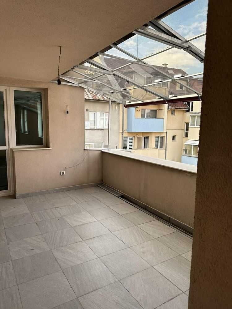 Продава се Многостаен апартамент в Пловдив, Съдийски - 200 кв.м за 1800 €/кв.м - Снимка #19