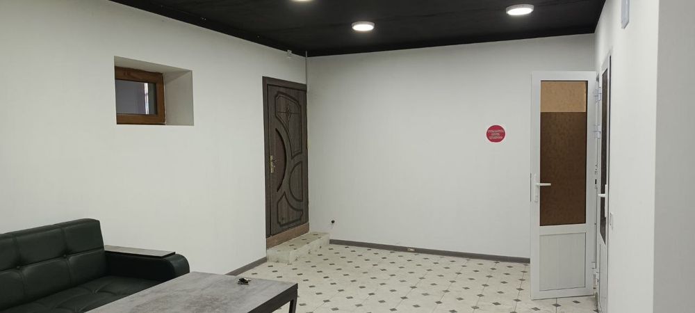 Tayyor ofis sotiladi