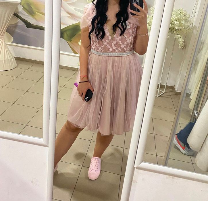 Тюлена рокля Boutique Cocoon