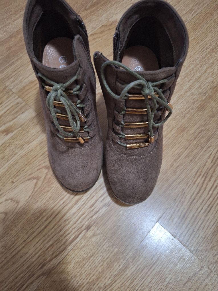 Botine nr 35 superbe