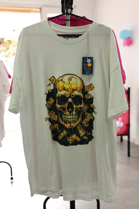 Intră în lumea noastră creativă... cu o doză de magie de Halloween!