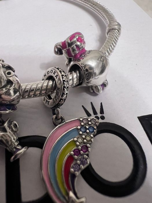 Vind bratara pandora cu talismane