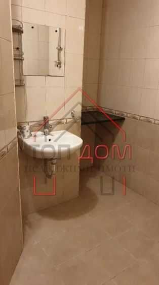 Дава се под наем Тристаен апартамент в Варна, Център - 100 кв.м за 663 € - Снимка #11
