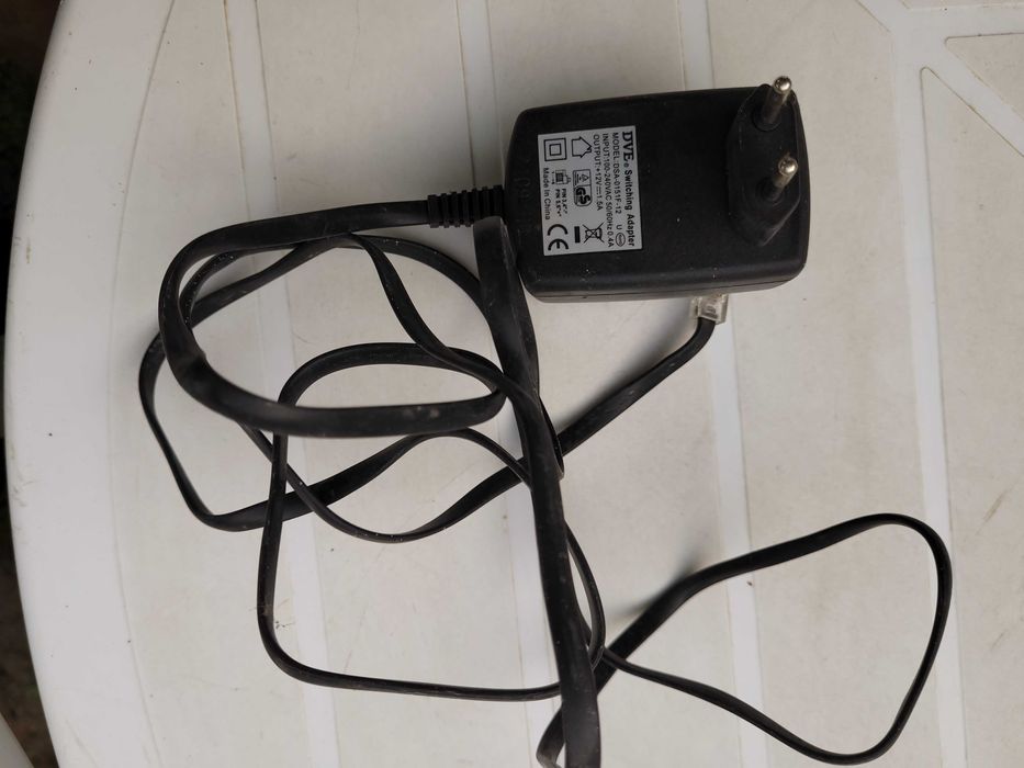 Alimentator DVE Model  DSA 0151F - 12, 12V, 1.5A