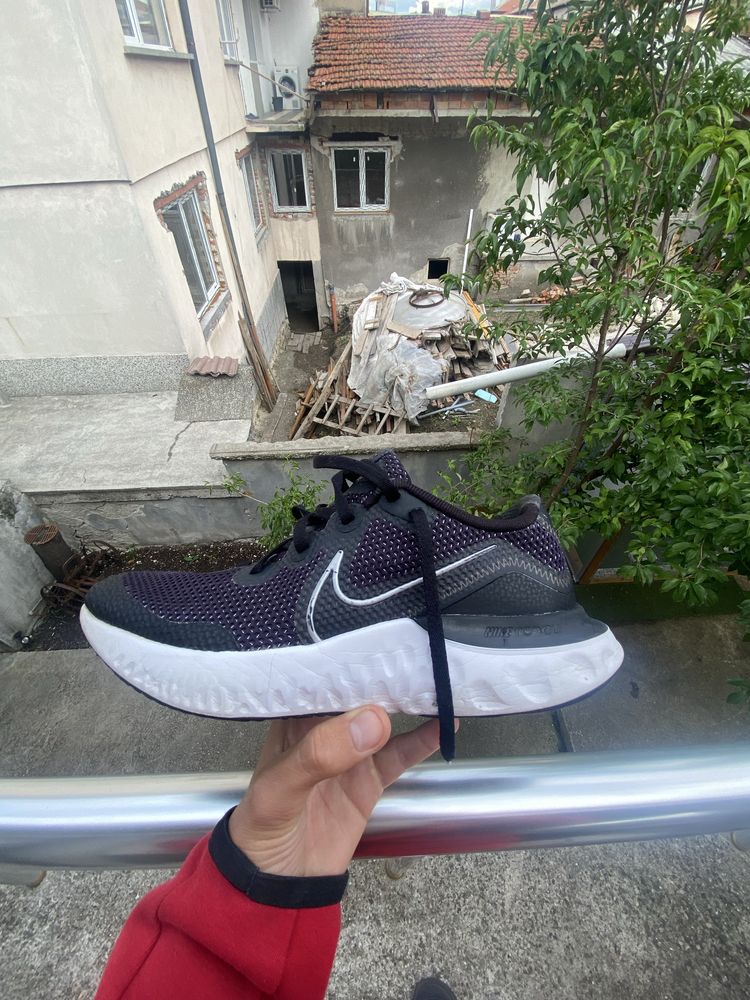 Nike renew shoes