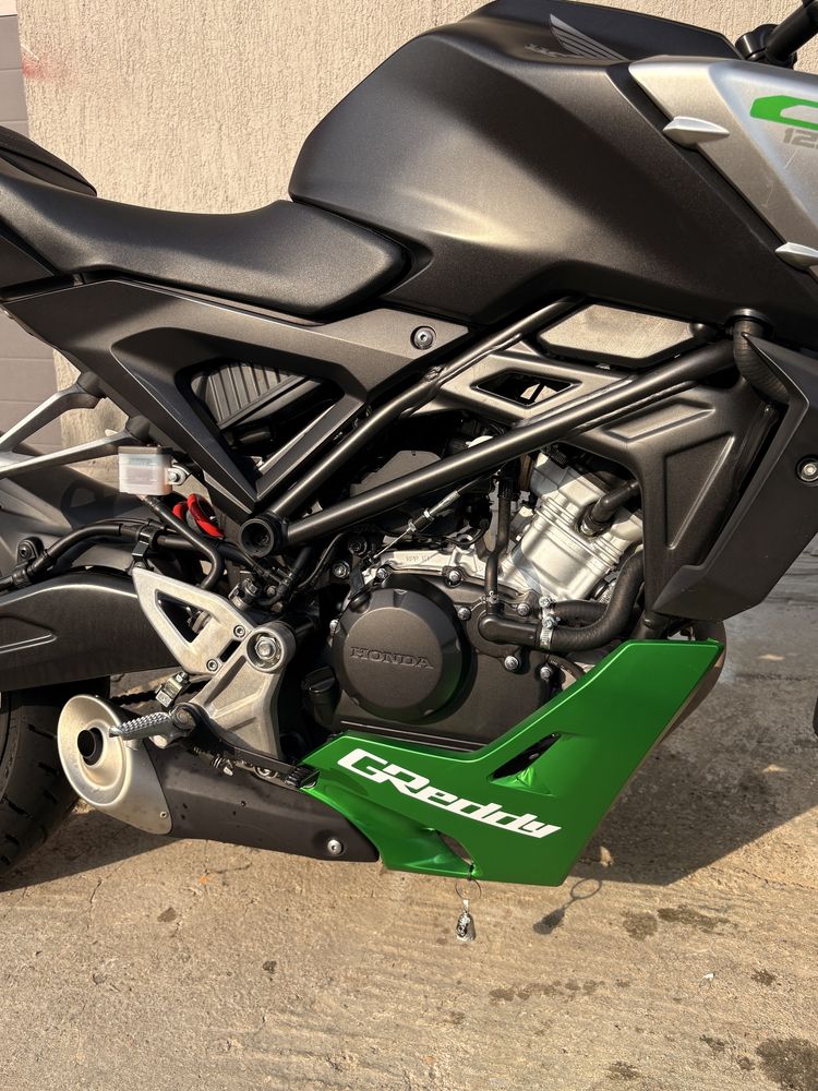 Vand Honda CB125R