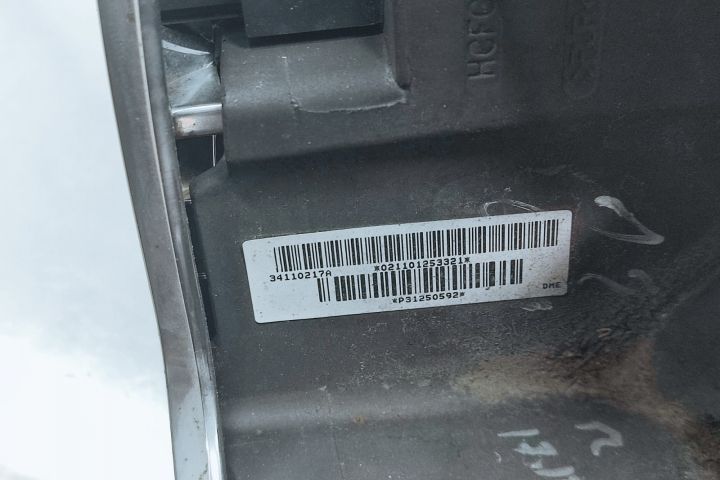 Volan dreapta cu comenzi 34110217A Volvo V40 2 seria