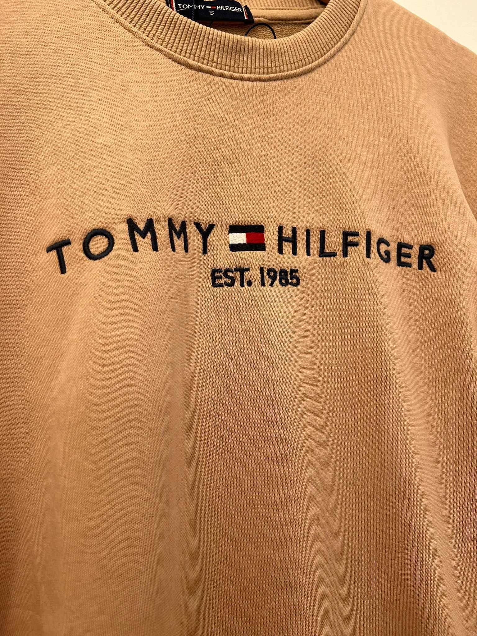 Bluza Tommy Hilfiger, Imprimeu Cusut, Calitate Premium Nou, Marimea L