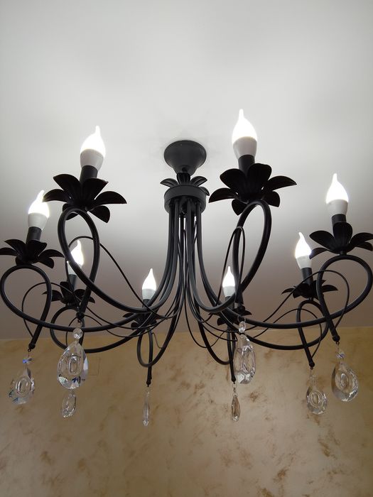 Candelabru și lustre