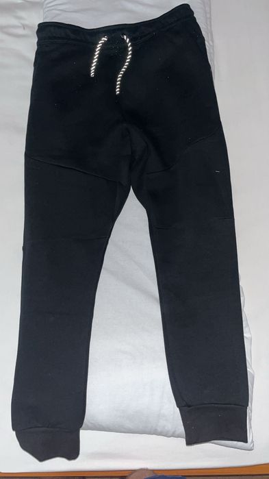 Pantaloni Nike tech negrii