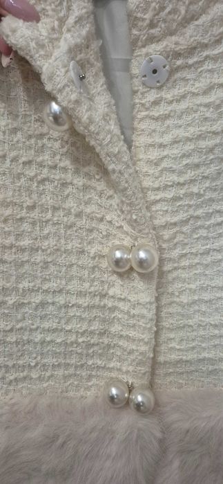 Късо палто чисто ново