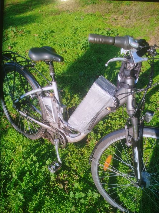 Bicicleta electrica kallkof cy accelerație roti pe 28