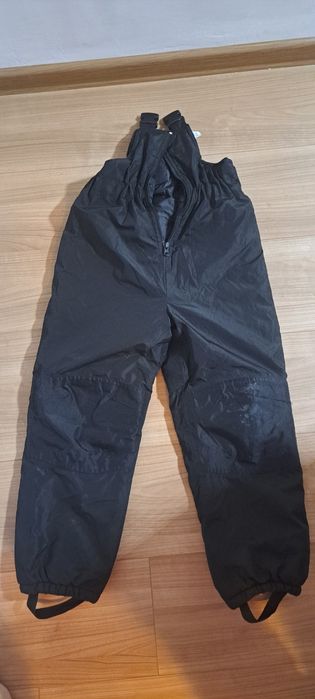 Salopeta de ski întreaga sau doar pantaloni