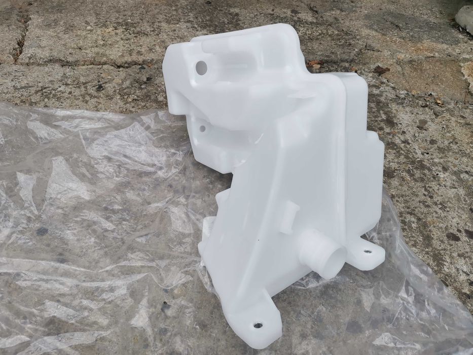 Казанче за течност за чистачки