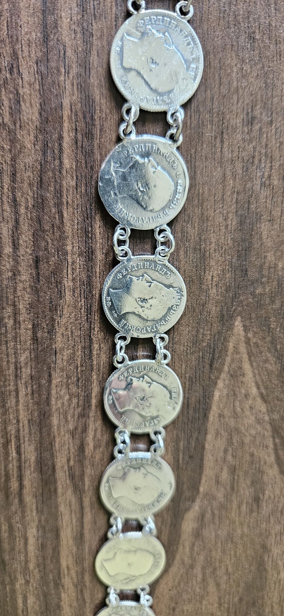 Стара сребърна гривна от монети
