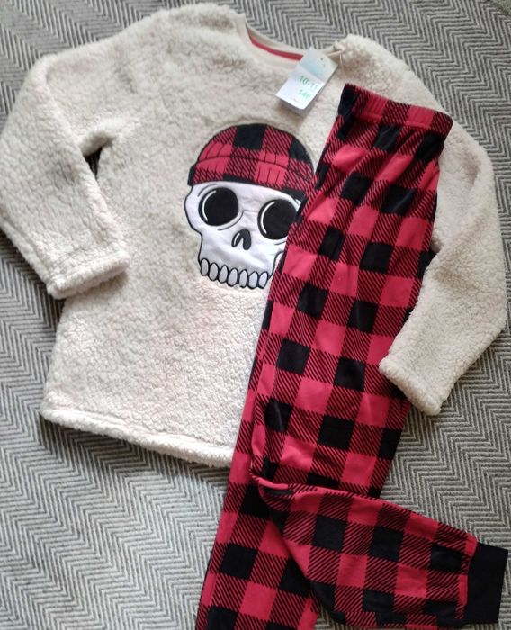 Primark пижама скелет ръст 146см