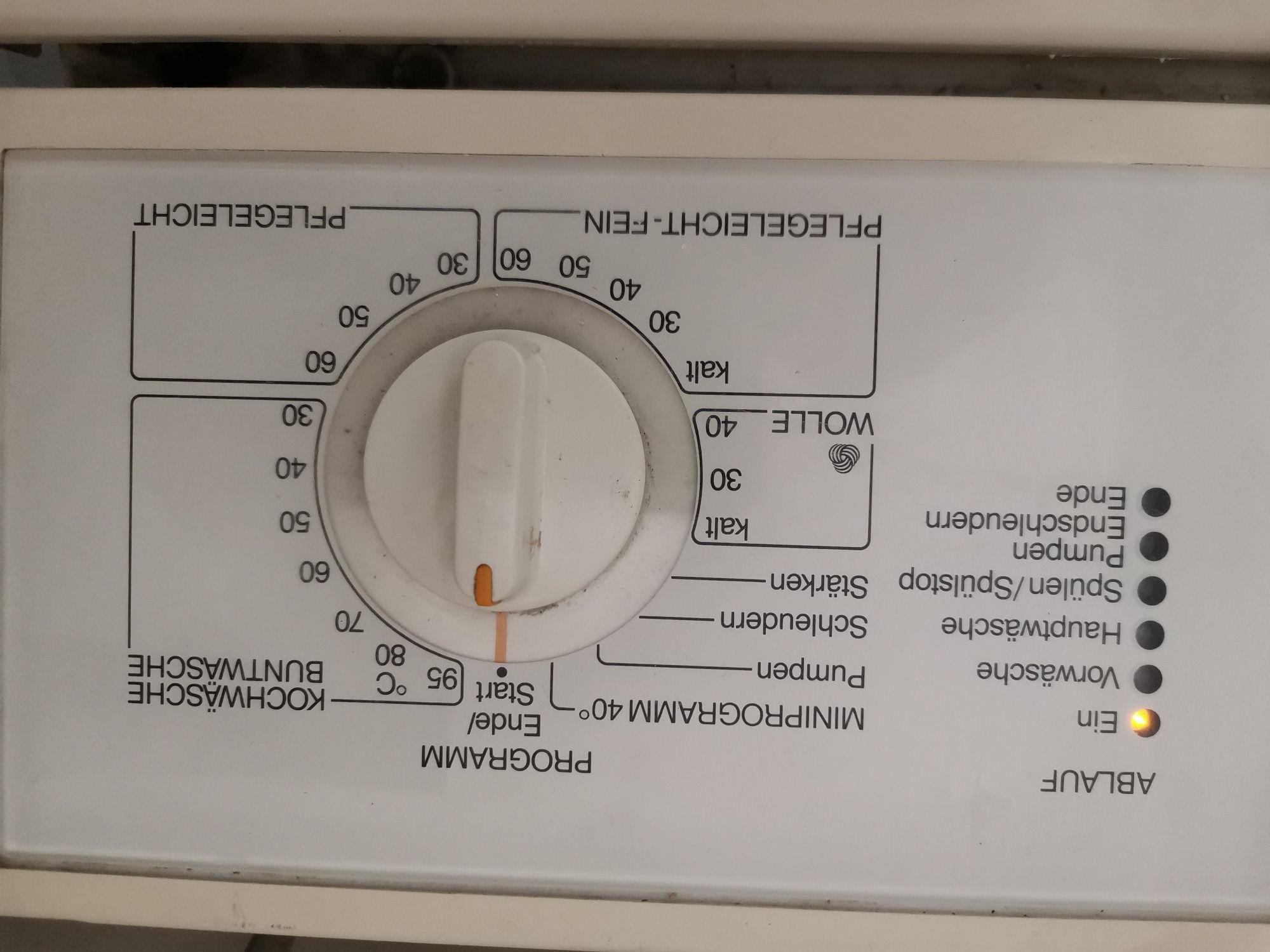 Пералня Miele 45 см с горно отваряне
