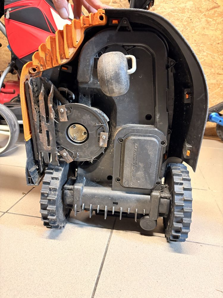 robotel de tuns gazonul sbasic worx de piese