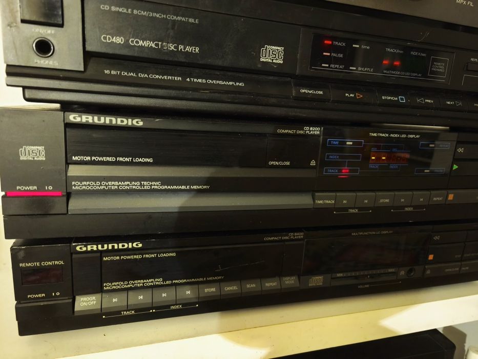 Sistem audio CD cu TDA1541