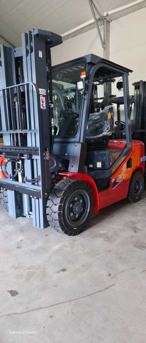 HELI 3 t MotoStivuitor Diesel Kubota, Livrare Stoc, Garantie 36 luni