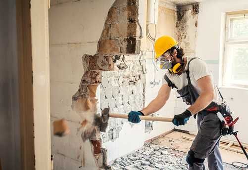 curatenie apartamente, eliberare moluz, moloz, gunoi, mobila veche