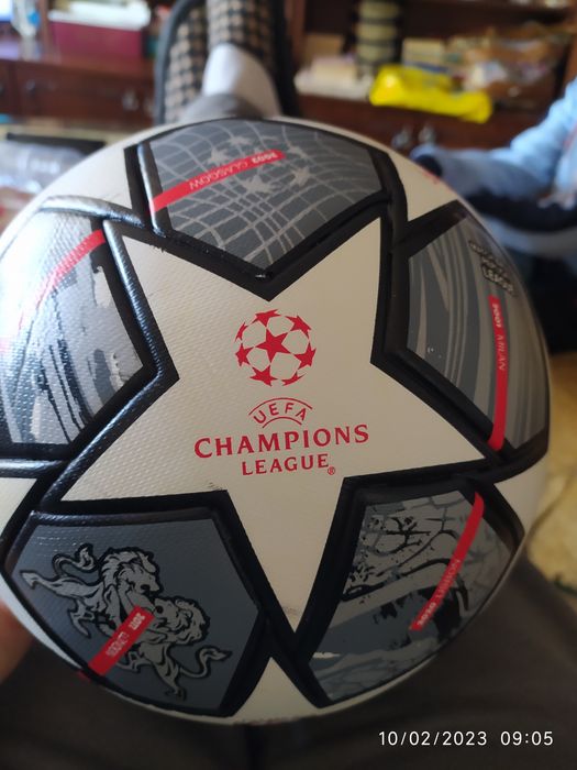 Футболна топка Adidas Finale 2021 Champion League