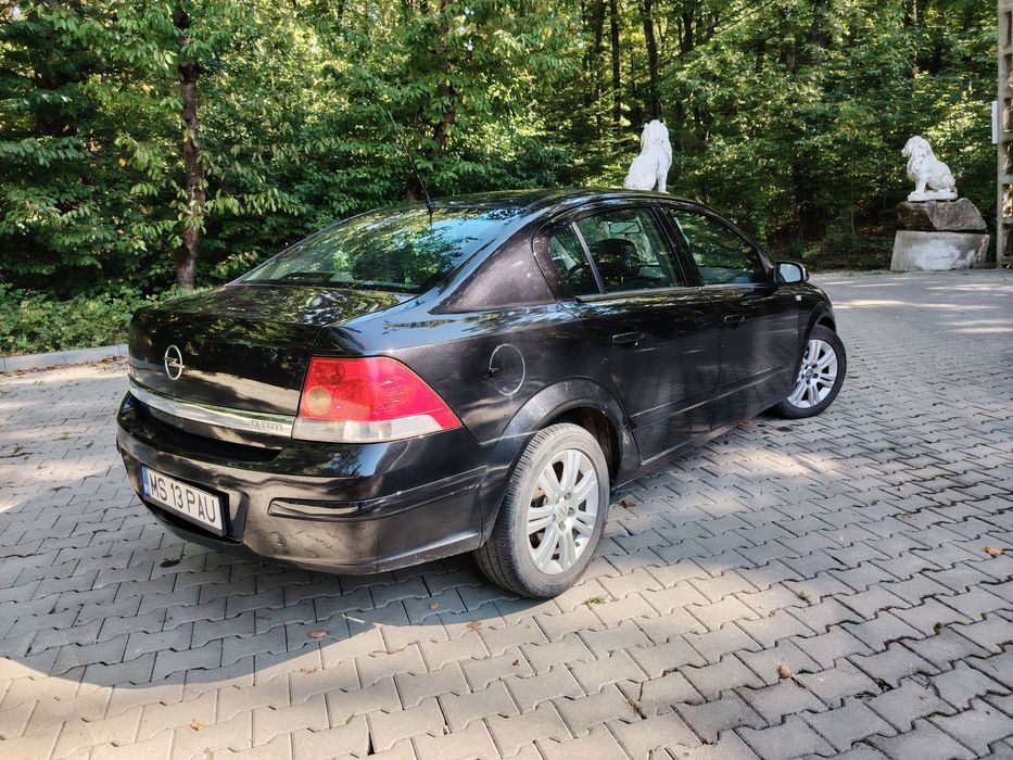 Opel Astra H Sedan 2008