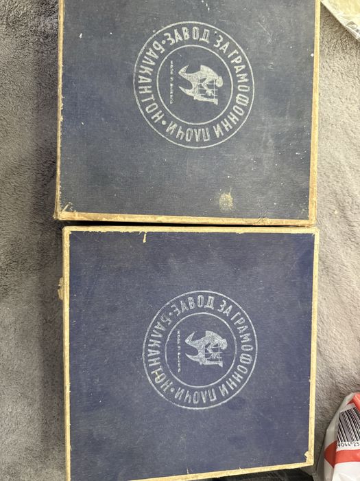 49 броя малки грамофонни плочи