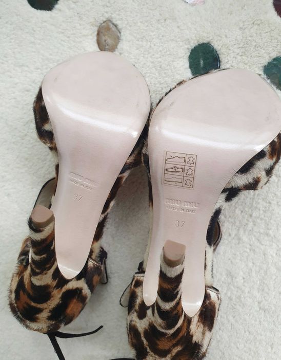 Miu Miu sandale animal print, nepurtate