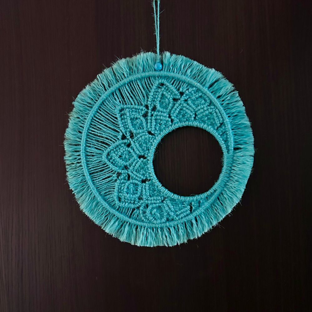 Decoratiune de perete macrame - dreamcatcher 28 cm, lucrat manual