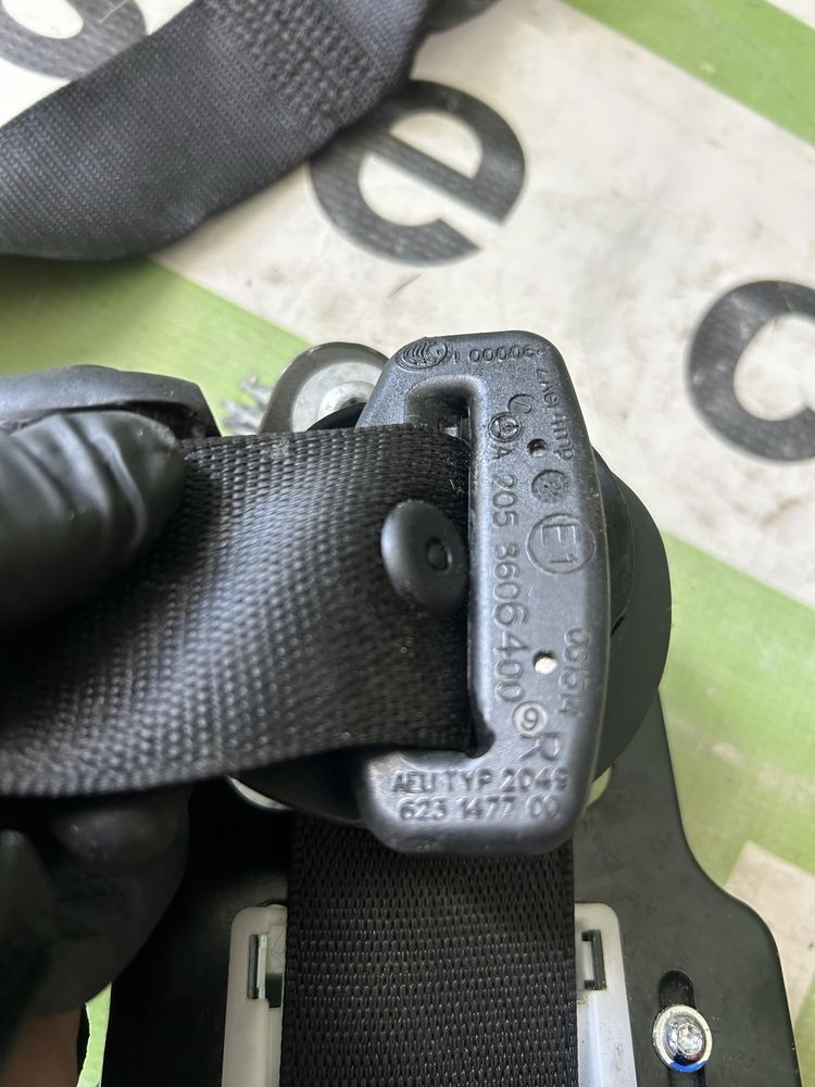 Centură stânga , dreapta față cu presafe  Mercedes C Class W 205