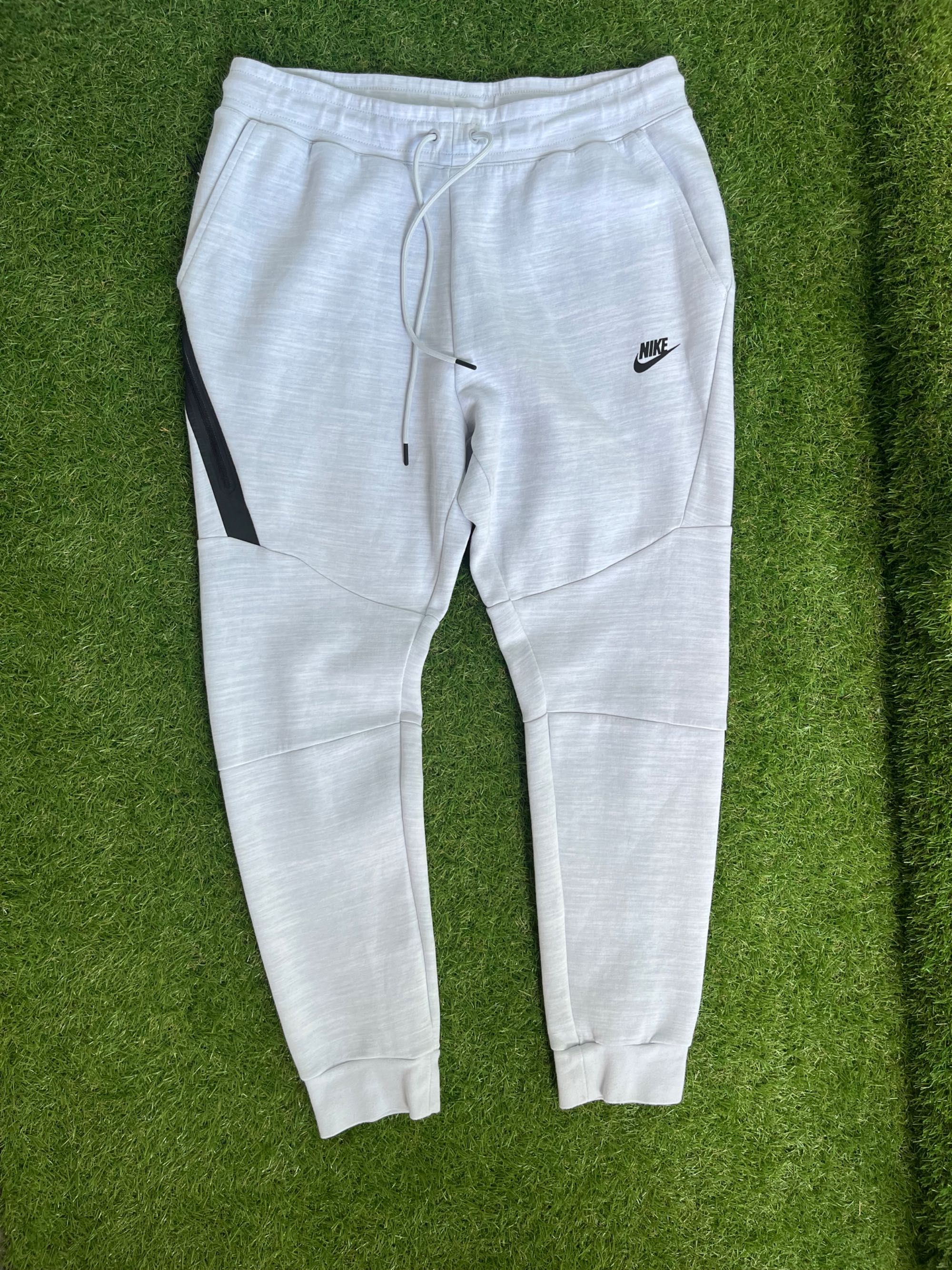 Мъжко долнище : NIKE TECH FLEECE L