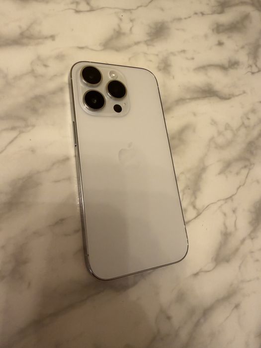 Prodava se Iphone 14 pro 128 gb