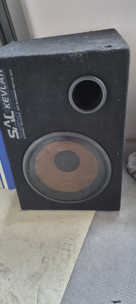 Subwoofer cu statie