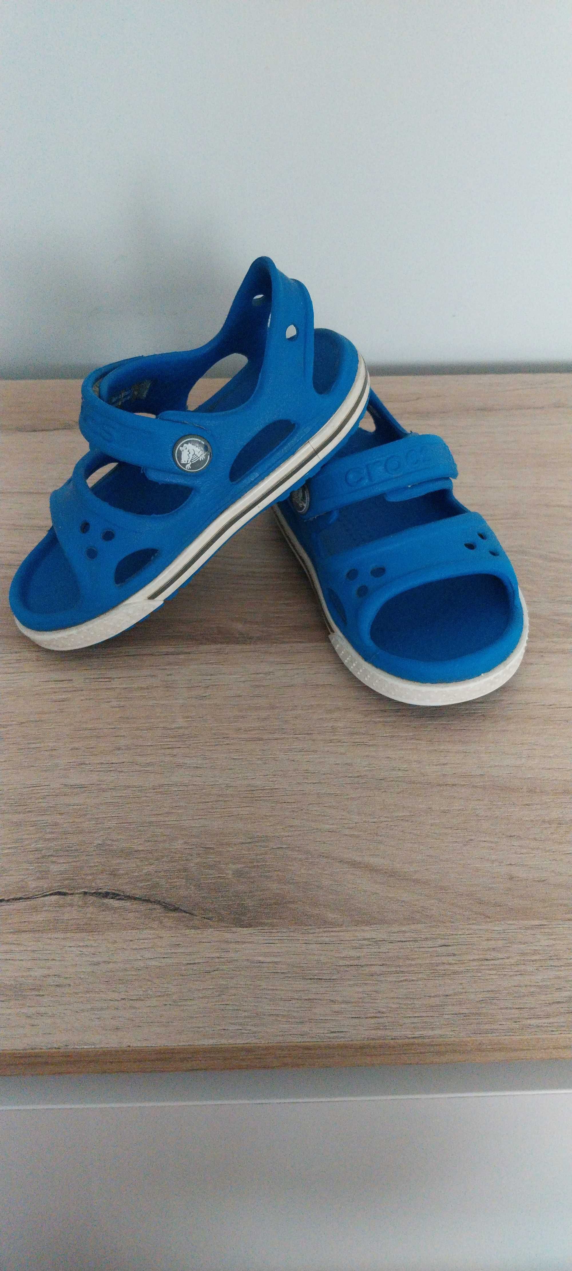 Crocs    
Сандали