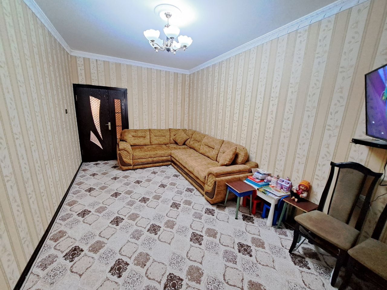 Срочно продам 2-х комнатную квартиру Сергели Дустлик 1 (Янгихаёт)