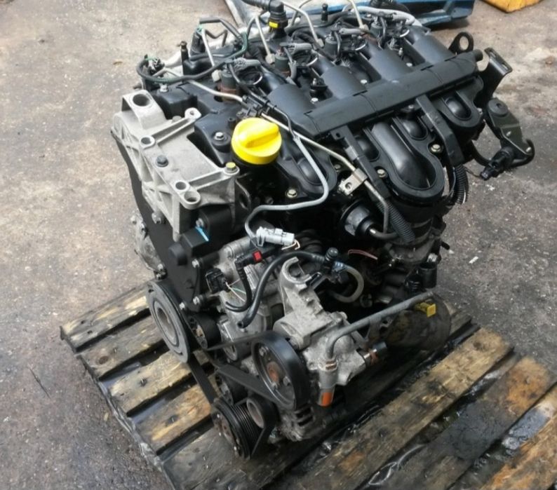 Vand piese renault master 2.5 G9U