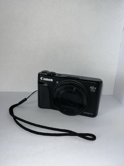Aparat foto Canon Powershot SX740HS