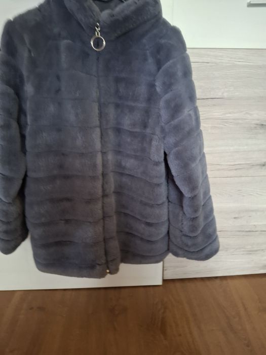 Vand blanita noua, moderna, design deosebit, culoare gri/petrol, 42