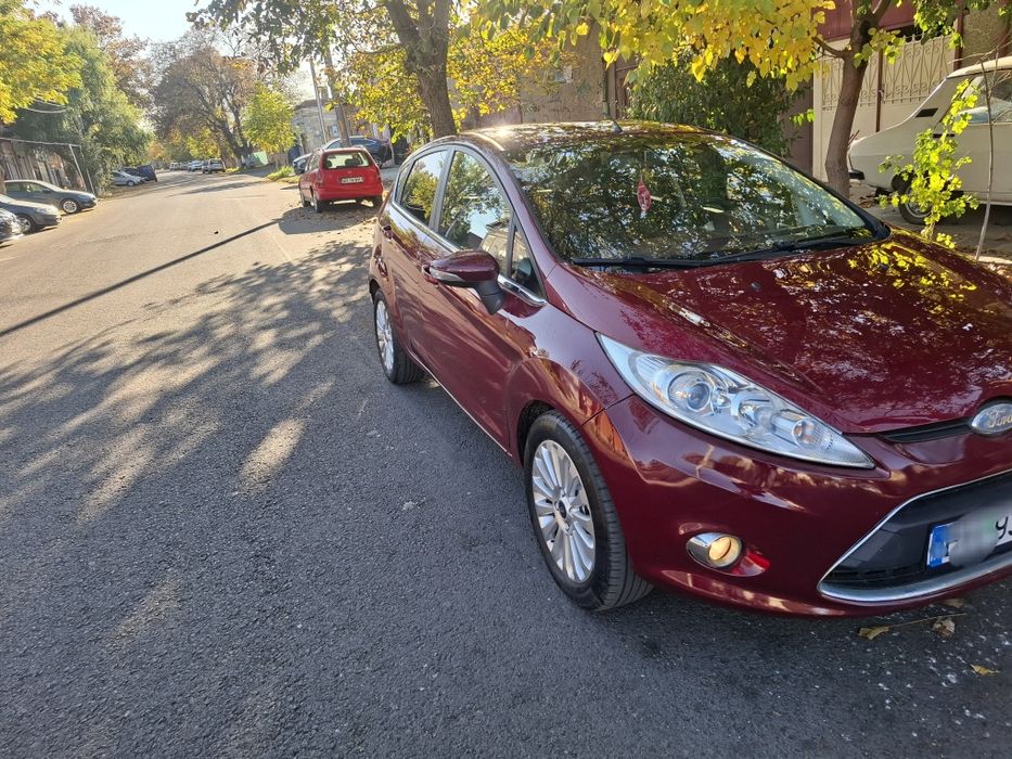 Ford Fiesta " TITANIUM" 1.300 Benzina 2009