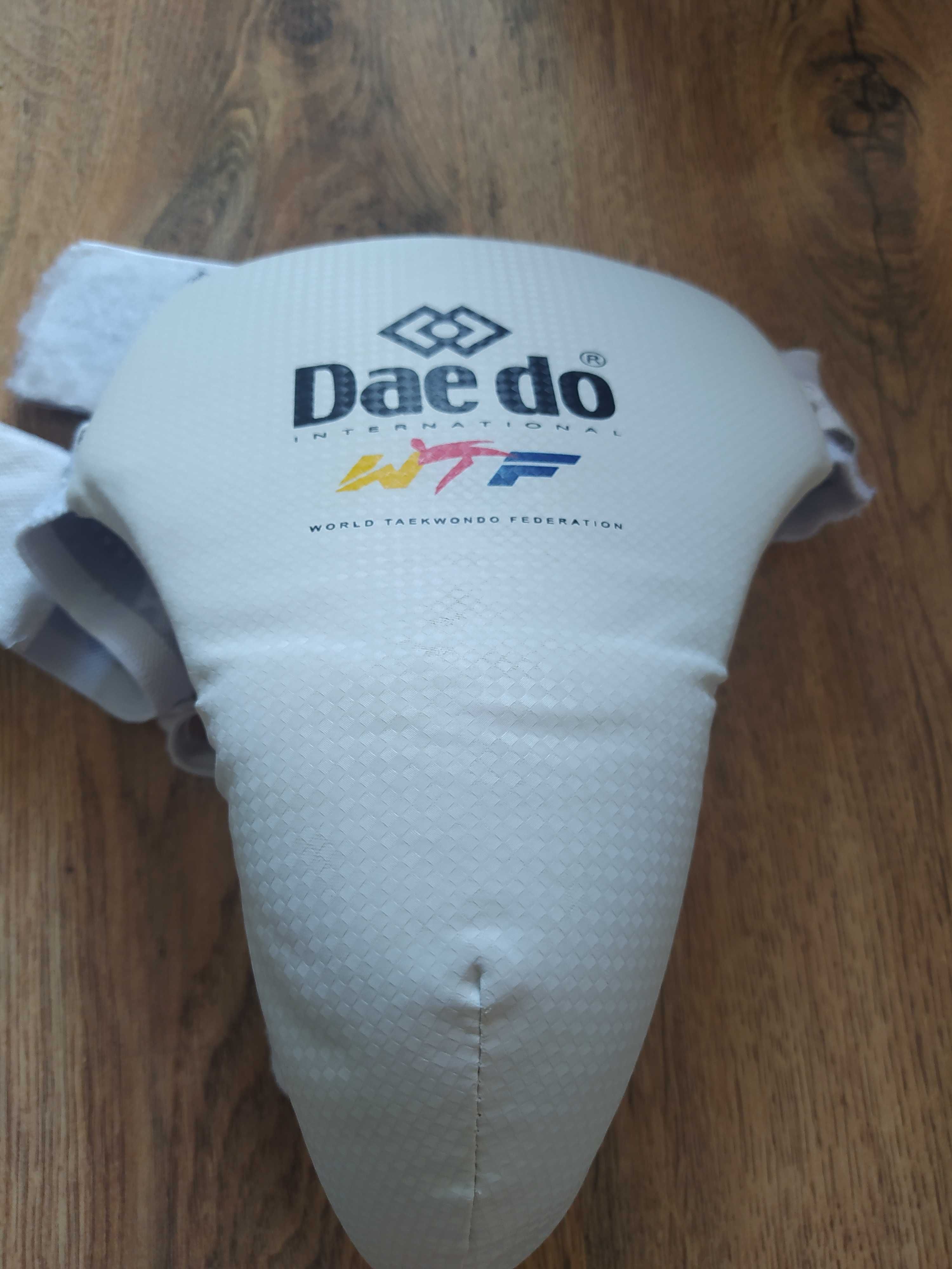 Таекуондо екипировка Dae Do! Протектори, каска, Хуго, добок и др.