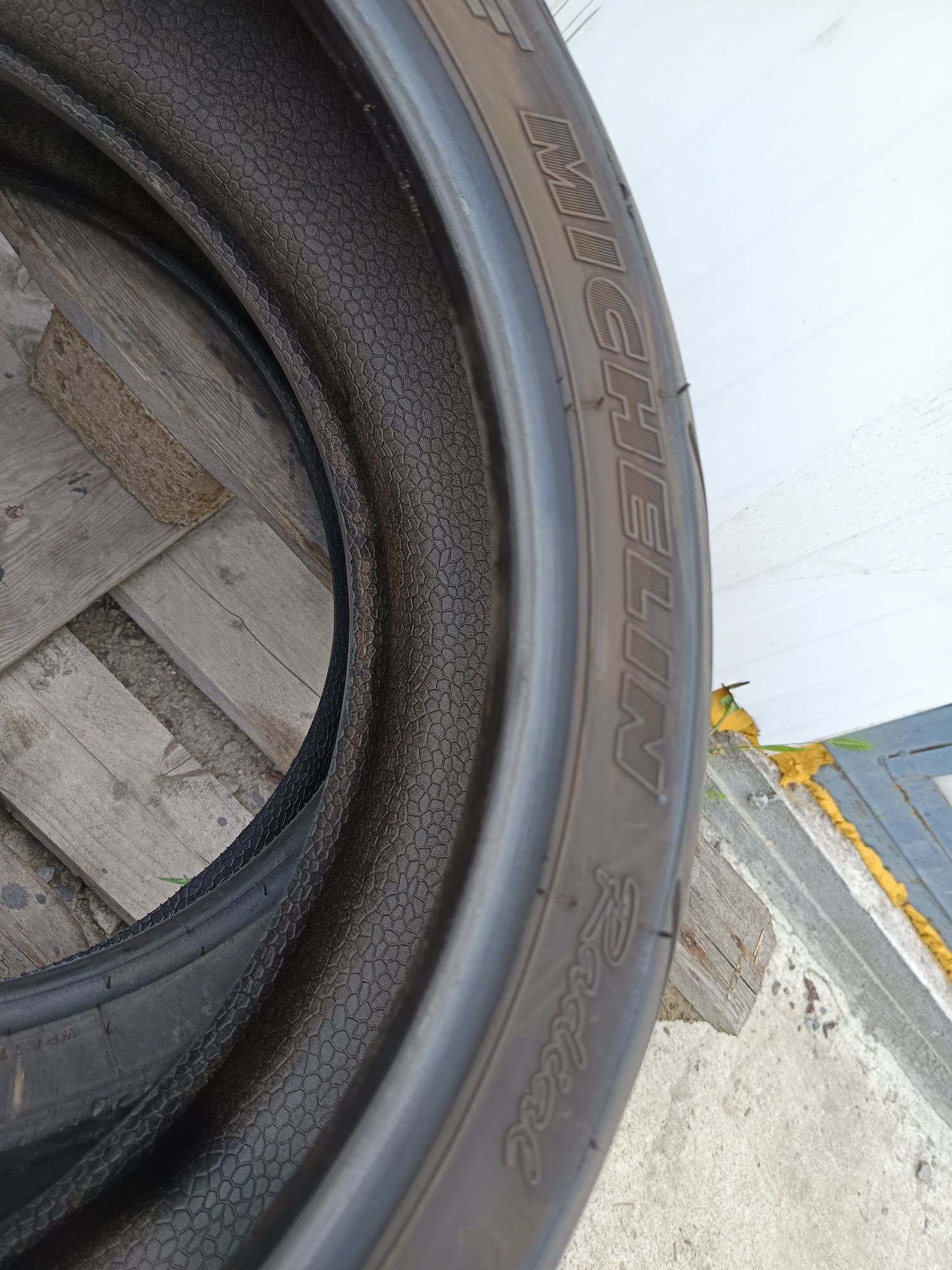Мото гума 180 55 ZR 17 MICHELIN Дот 2720